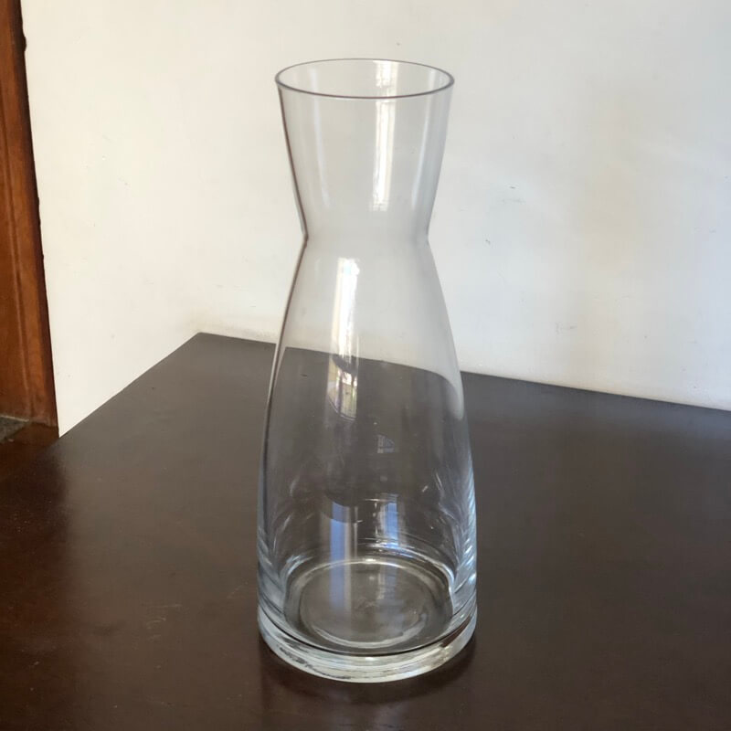 Vaso de vidro (formato jarra)