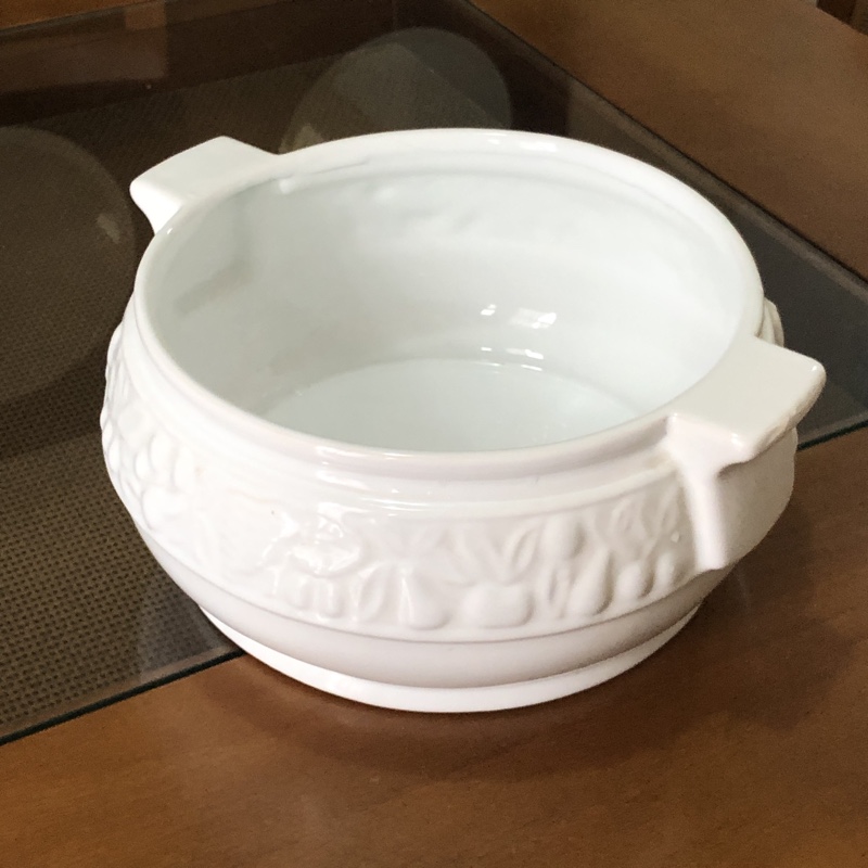 Sopeira de porcelana (sem tampa)