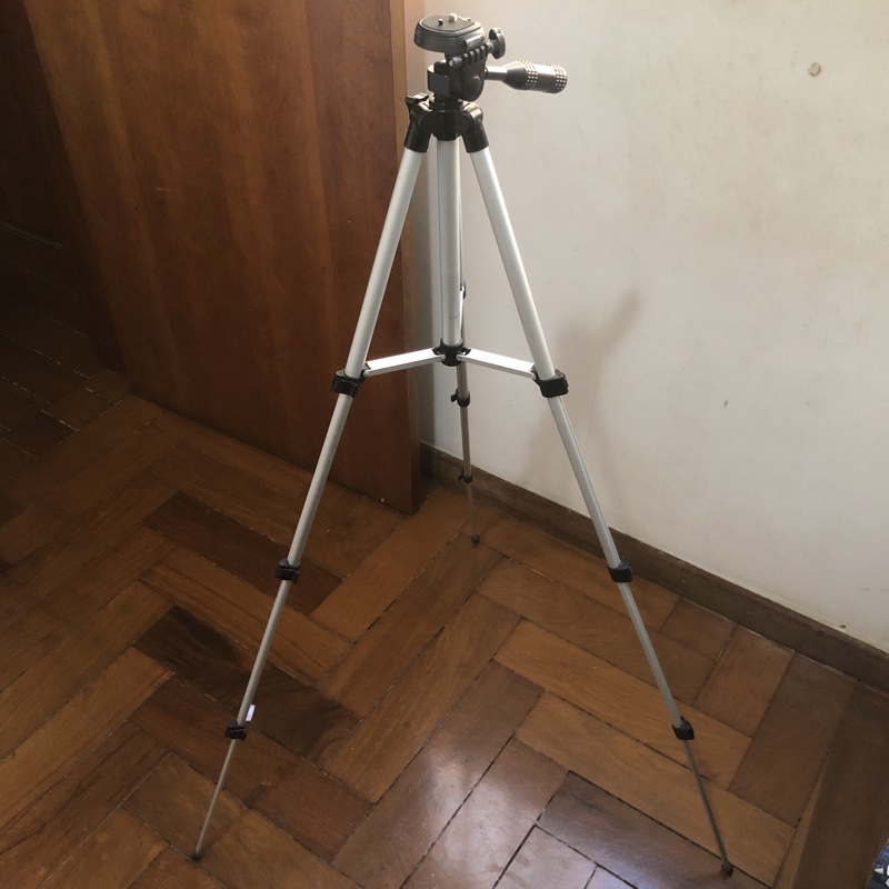 Tripé para máquina fotográfica
